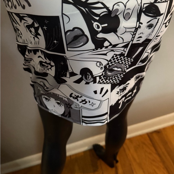 Anime Graphic Black and White Skirt - Picture 4 of 6